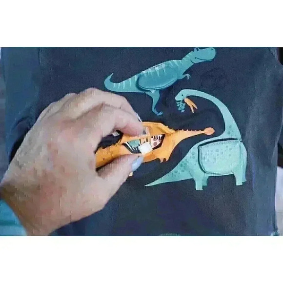 Tommy Bahama size 12m kids long sleeve jersey with peek a boo dinosaurs/lift the - Picture 7 of 13